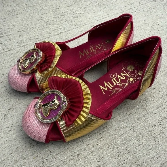 Disney Mulan Red and Pink Heels with Ornate Design - Picture 7 of 8